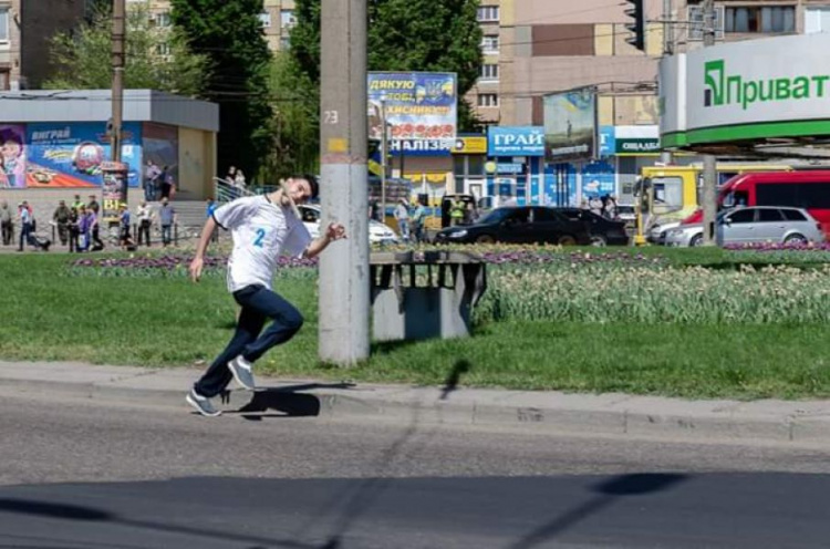 В Кривом Роге прошла первомайская спортивная эстафета (ФОТО)