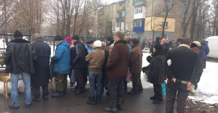 Подарок старичкам: в Кривом Роге волонтеры собирают помощь для дома престарелых