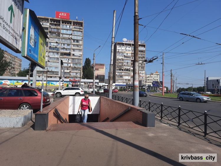 Можна травмуватися: у Кривому Розі вимагають відремонтувати підземку на 95-му кварталі