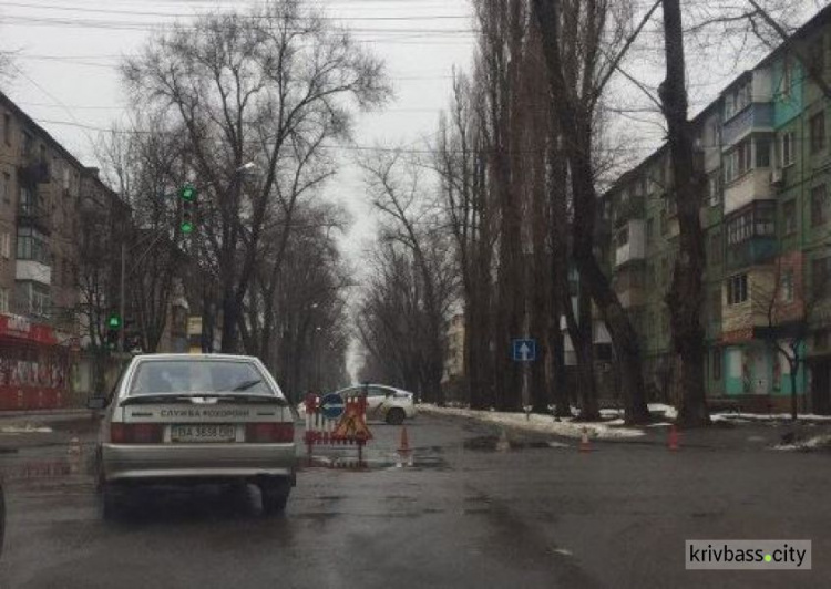 Из-за съёмок фильма в Кривом Роге перекрыли дорогу (АДРЕС, ФОТО)