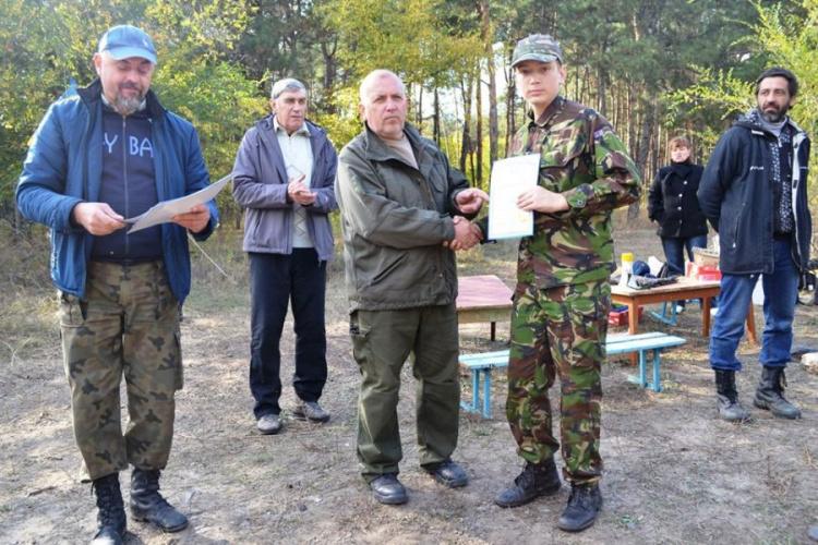 Азарт и море эмоций: в Кривом Роге прошли общегородские соревнования по спортивному ориентированию (фото)