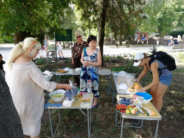 В Кривом Роге собрали очередную партию урожая с городского огорода