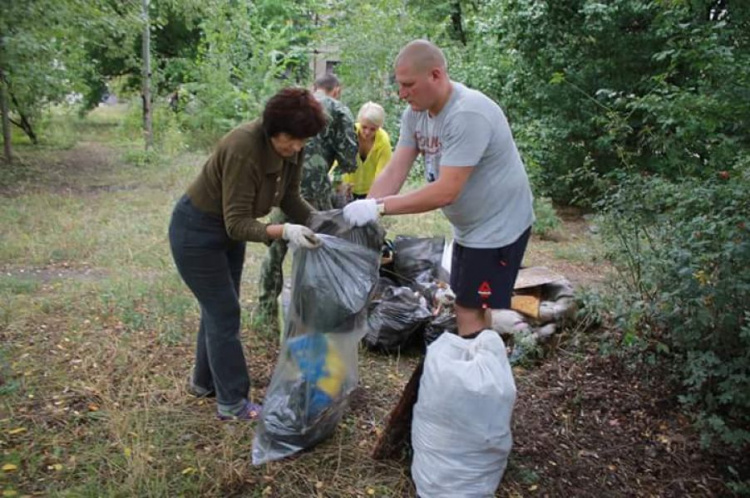 Криворожане поддержали акцию Всемирный день уборки "World Cleanup Day"(ФОТО)