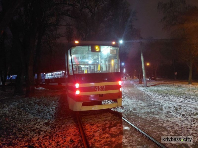 Як буде працювати комунальний транспорт Кривого Рогу у новорічну ніч (графік)