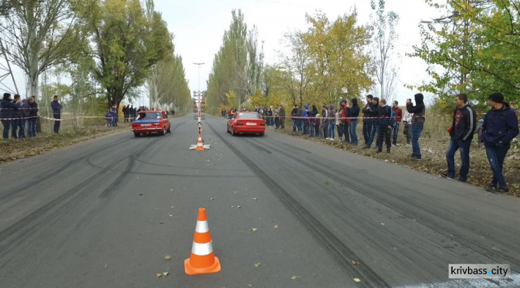 В Кривом Роге состоялись заезды в стиле Drag-Racing (ФОТО)