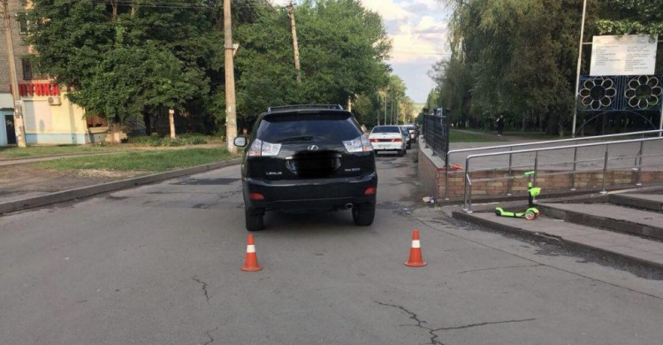 В Кривом Роге открыли уголовное дело на водителя иномарки, сбившего ребёнка