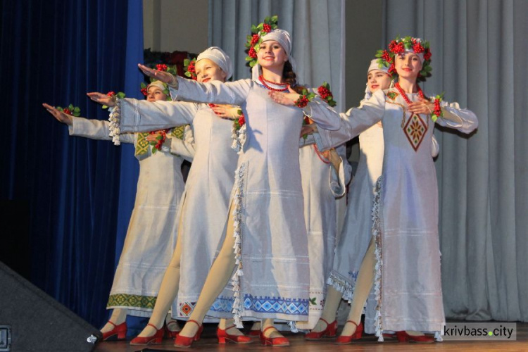 В Кривом Роге наградили победителей фестиваля «Наші таланти тобі, Криворіжжя!» (ФОТО, ВИДЕО)