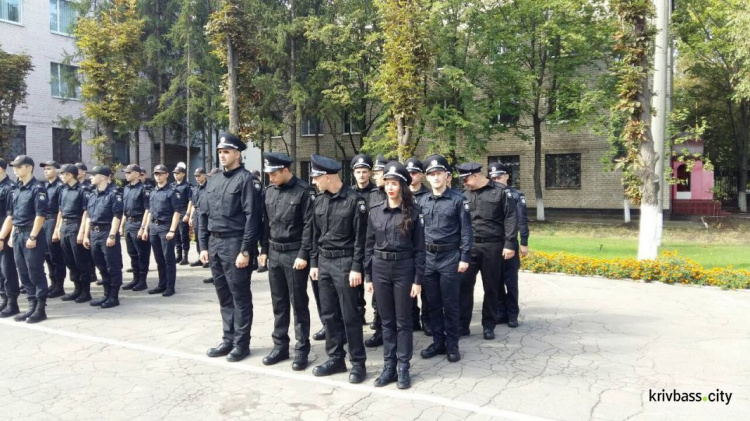 В Кривом Роге новобранцы пополнили ряды патрульных (ФОТО)