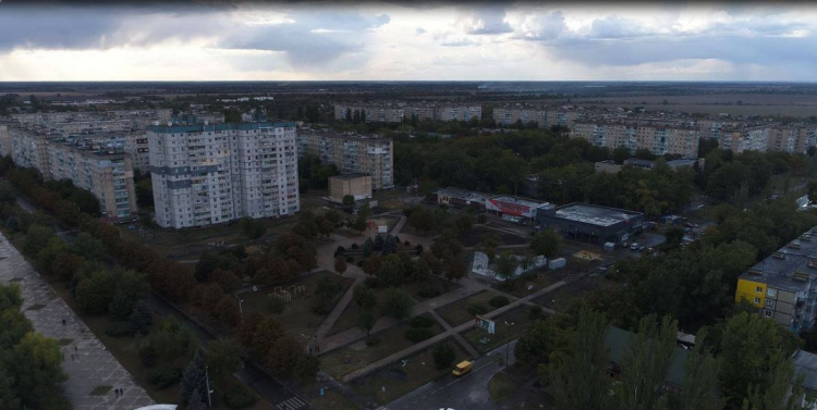 При поддержке Метинвест в Кривом Роге в микрорайоне Ингулец обустраивают многофункциональный сквер