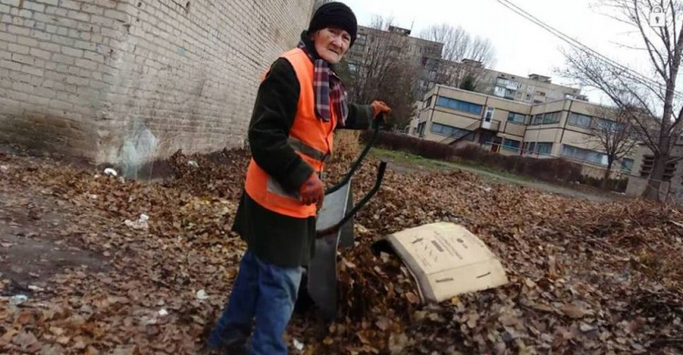 В Кривом Роге начали штрафовать управителей за не уборку мусора