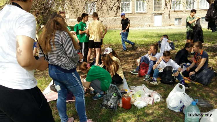 Весело и интересно: в Кривом Роге прошли общегородские соревнования "Секреты морского волка" (фото)