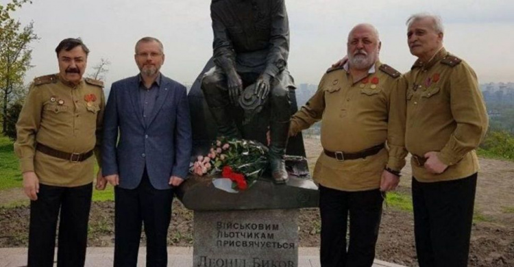 В Кривом Роге состоялась встреча с актерами фильма "В бой идут одни старики!" (ФОТО)