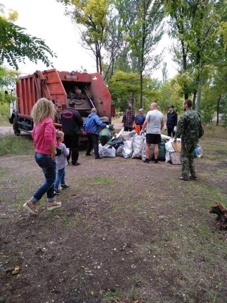 Криворожане поддержали акцию Всемирный день уборки "World Cleanup Day"(ФОТО)