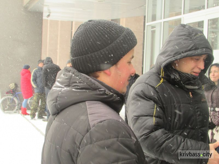 Маршрутки вместо собачьих будок: в Кривом Роге состоялась акция протеста против некачественных перевозок (фото)