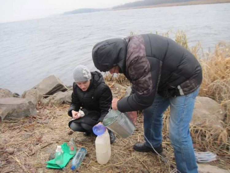 В Кривом Роге провели анализ проб воды, отобранных в водоемах города (фото)