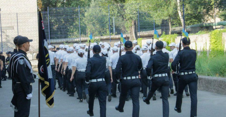 В Кривом Роге вуз-переселенец отметил День знаний (фото)