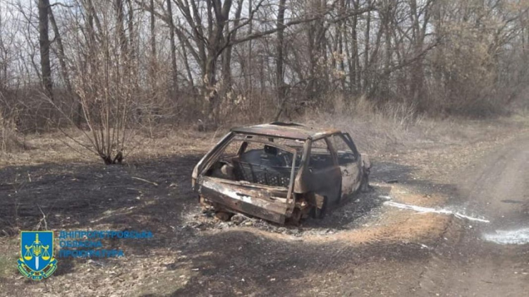 Внаслідок детонації боєприпасу у Криворізькому районі вибухнуло цивільне авто