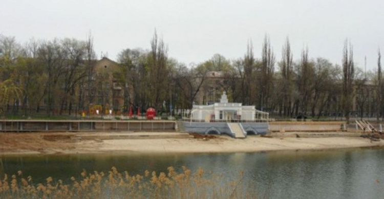 В Кривом Роге с водоема достали тело пенсионера 