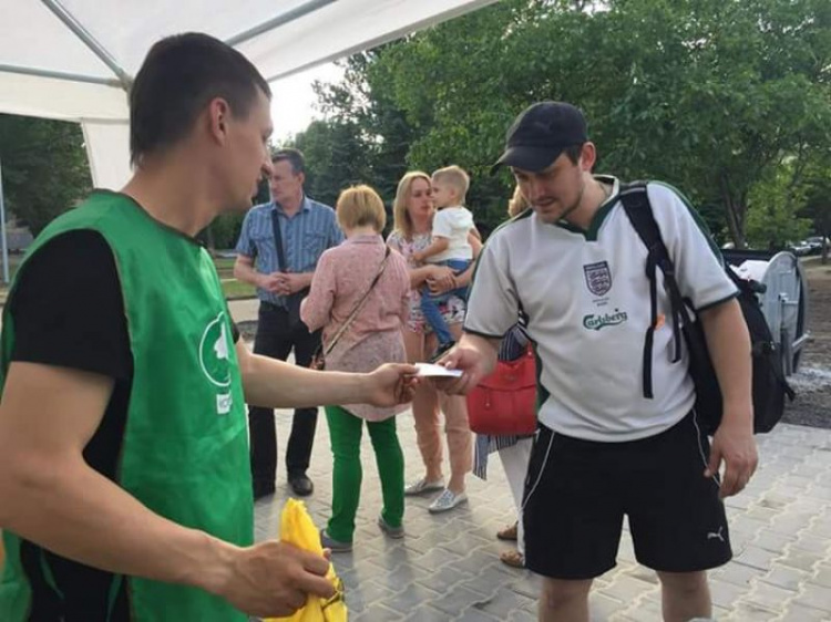 В Кривом Роге во время празднования Дня Европы было собрано большое количество крышек (ФОТО)