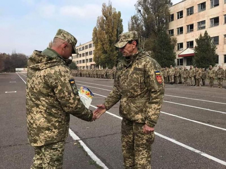 Двойной праздник и торжественное награждение военнослужащих 17 танковой Криворожской бригады (ФОТО)