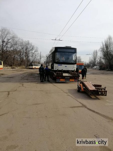 Фотофакт. Ще один новий тролейбус прибув до Кривого Рогу