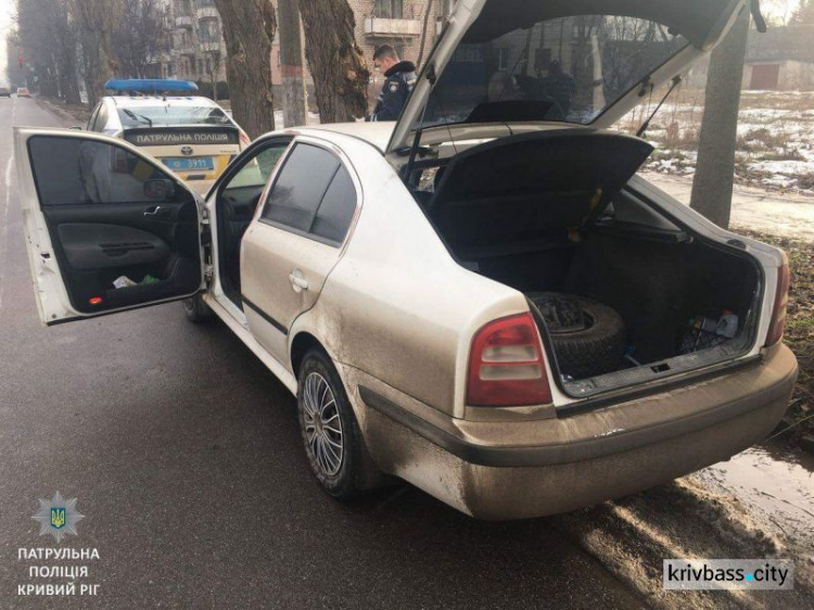 С погоней и сиренами в Кривом Роге задерживали грабителя, который прихватил больше 200 тысяч гривен (ФОТО)