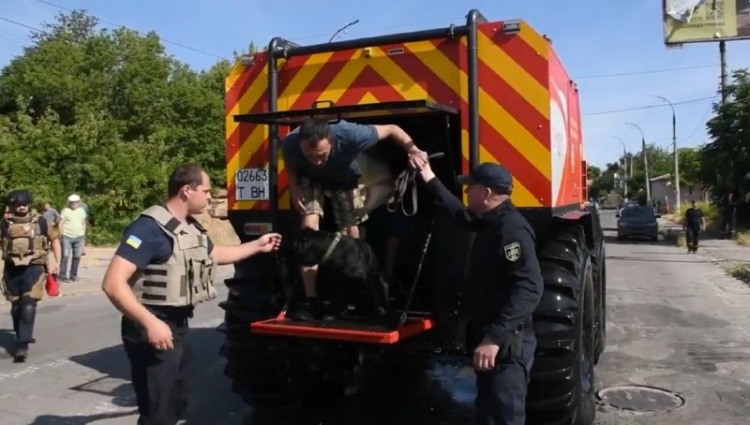 Скріншот відео ДСНС України