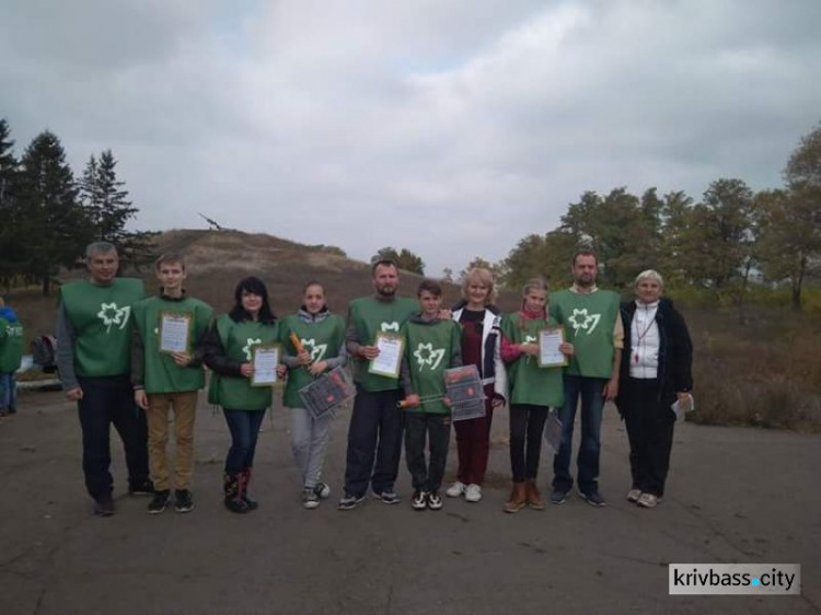 Лицеисты Кривого Рога стали "Казаками-экологами", для чего пешком преодолели 10 км (ФОТО)