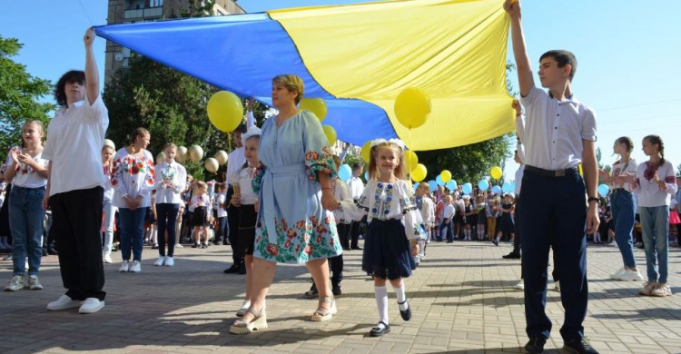 Освітян Кривого Рогу запрошують позмагатися за звання найкращого вчителя року