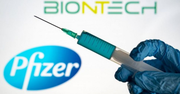 Україна отримає 117 тисяч доз вакцини Pfizer/BioNTech вже у лютому