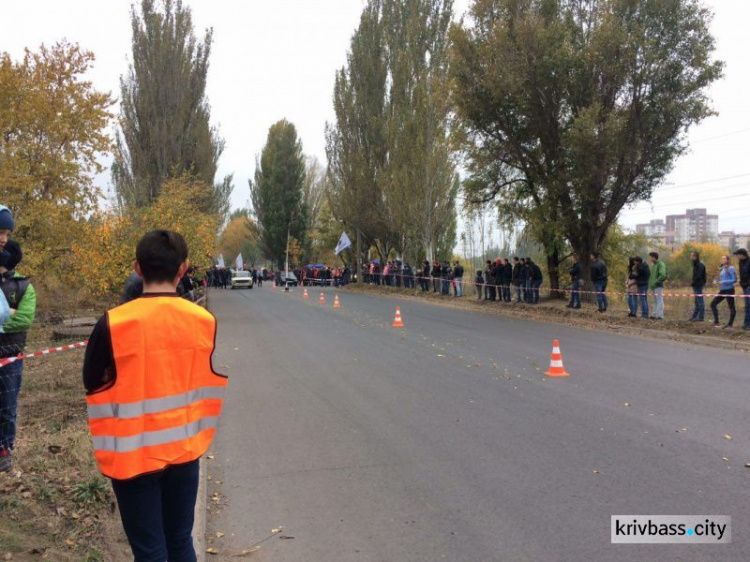 В Кривом Роге состоялись заезды в стиле Drag-Racing (ФОТО)