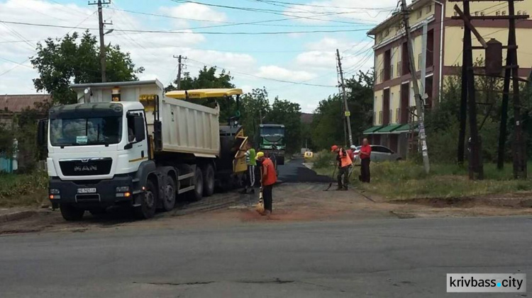 В Кривом Роге полностью обновили асфальт на участке проспекта Почтовый (ФОТО)