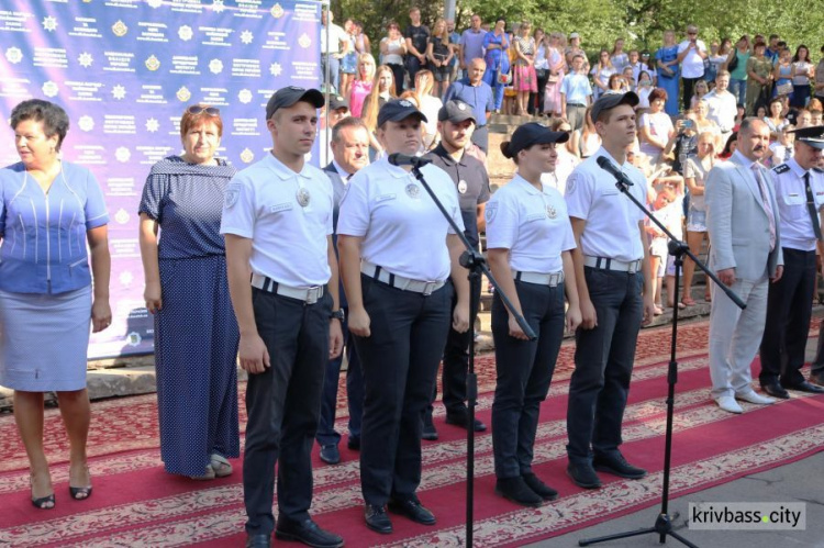 Голуби, флаг из шаров и квесты: в Кривом Роге День знаний прошел по-новому (ФОТОРЕПОРТАЖ) + (ВИДЕО)