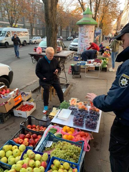 Ухоженный город: в Кривом Роге продолжается борьба с торгующими в запрещенных местах (фото)